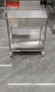 عربة معدات طبية